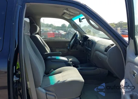 2003 Toyota Tundra Sr5 V8 из США, поврежденный, VIN 5TBBT44123S383850